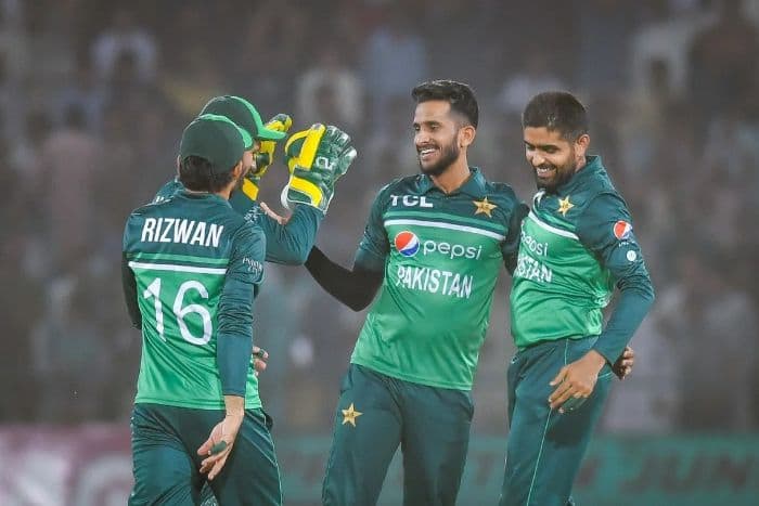 Asia Cup 2022: Hasan Ali Say 'I Love India' While Meeting Indian Fans, Watch Viral Video